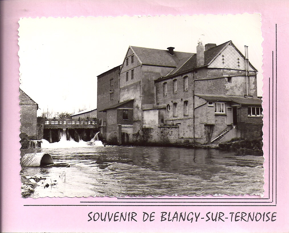 Les Moulins